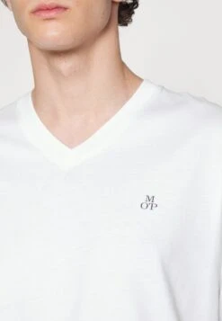 Marc O'Polo SHORT SLEEVE V NECK - T-Shirt Basic - White -Marc OPolo Geschaft accace805a9e4b9699fc643848b6b6c9