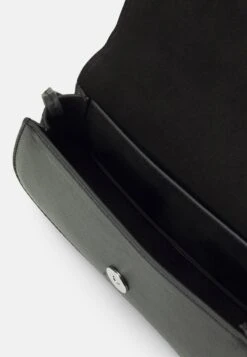 Marc O'Polo TALVA - Umhängetasche - Black -Marc OPolo Geschaft af93848219894f7ab204e3f6866ae4de