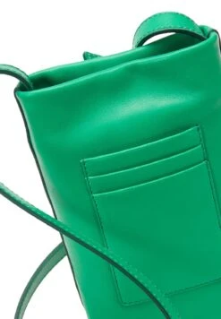 Marc O'Polo Umhängetasche - Vivid Green -Marc OPolo Geschaft c4aa910e47c54d678190d02429046a95