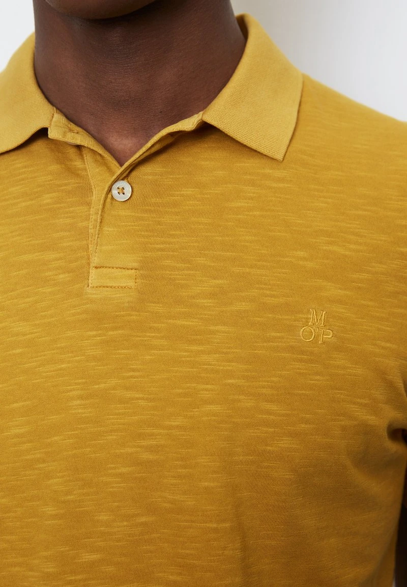 Marc O'Polo KURZARM-SHAPED IN SOFTER SLUB-QUALI - Poloshirt - Autumn Hay 5 Marc O'Polo KURZARM-SHAPED IN SOFTER SLUB-QUALI - Poloshirt - Autumn Hay – Bild 3