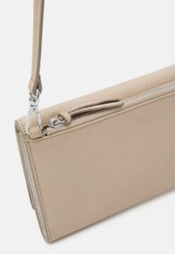 Marc O'Polo JUJA - Geldbörse - Frosty Sand 11 Marc O'Polo JUJA - Geldbörse - Frosty Sand -Marc OPolo Geschaft cb13882981fe4d29880f56d3b90fb43b