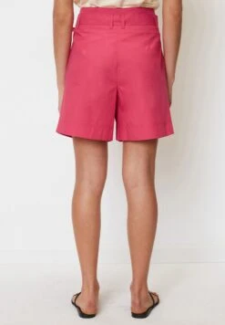 Marc O'Polo HIGH RISE PLEATS BELT - Shorts - Dahlia Pink 10 Marc O'Polo HIGH RISE PLEATS BELT - Shorts - Dahlia Pink -Marc OPolo Geschaft cce36e1e62fa45eea8b2efd5f4efe236
