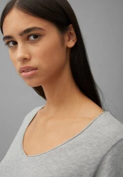 Marc O'Polo DENIM LONGSLEEVE V-NECK - Langarmshirt - Stone Melange -Marc OPolo Geschaft cd87e73e364944db96ed93d89a0186bd