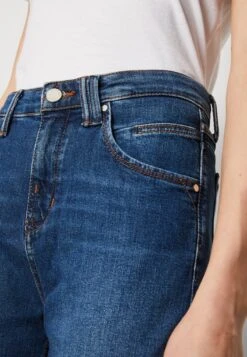 Marc O'Polo DENIM TROUSER BOYFRIEND TAPERED LEG - Jeans Tapered Fit - Multi/fresh Dark Blue -Marc OPolo Geschaft d14e7c352aa643f590e0689458c1c343