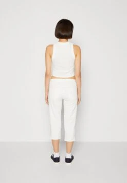 Marc O'Polo DENIM SLEEVELESS CHEST PRINT - Top - Egg White -Marc OPolo Geschaft d1b9f8089678475c877aa78fd22170ae