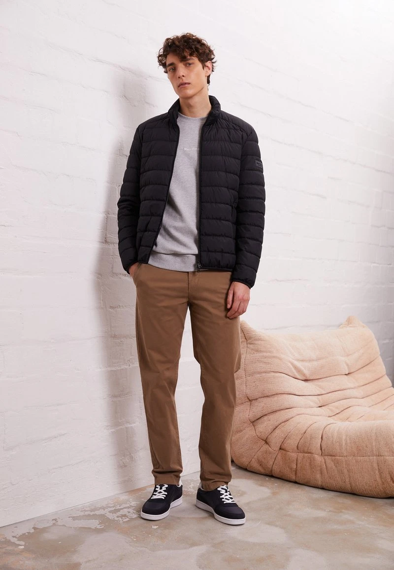 Marc O'Polo JACKET REGULAR FIT REPREVE STAND UP COLLAR 2WAY VISLON - Übergangsjacke - Black 3 Marc O'Polo JACKET REGULAR FIT REPREVE STAND UP COLLAR 2WAY VISLON - Übergangsjacke - Black