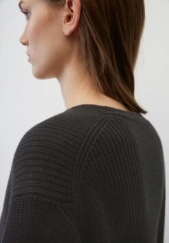 Marc O'Polo V-NECK-CARDIGAN CROPPED AUS HEAVY-WEIGHT-ORG - Strickjacke - Black -Marc OPolo Geschaft da2426c7194c43ebad413f1027a424dc