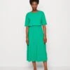 Marc O'Polo DRESS WAISTLINE EXPRESION - Jerseykleid - Vivid Green 2 Marc O'Polo DRESS WAISTLINE EXPRESION - Jerseykleid - Vivid Green -Marc OPolo Geschaft dee0d0f4896a4e8fa6881d3144a8b6b3