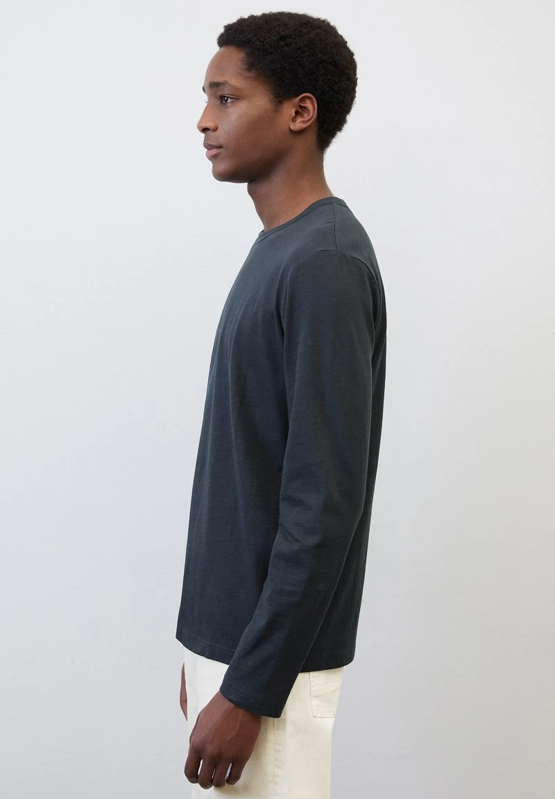 Marc O'Polo SLUB LONGSLEEVE SHAPED - Langarmshirt - Dark Navy 6 Marc O'Polo SLUB LONGSLEEVE SHAPED - Langarmshirt - Dark Navy – Bild 4