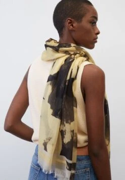 Marc O'Polo MIT ALLOVER PRINT - Schal - Multi -Marc OPolo Geschaft f4e81b5ec2dd4d4a94c240356b769ed4