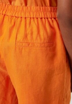 Marc O'Polo HIGH WAISTMIT TEIL-ELASTISCHEM BUND - Shorts - Marigold Orange 12 Marc O'Polo HIGH WAISTMIT TEIL-ELASTISCHEM BUND - Shorts - Marigold Orange -Marc OPolo Geschaft f551ed7d5b644efe97cc003025a64d43
