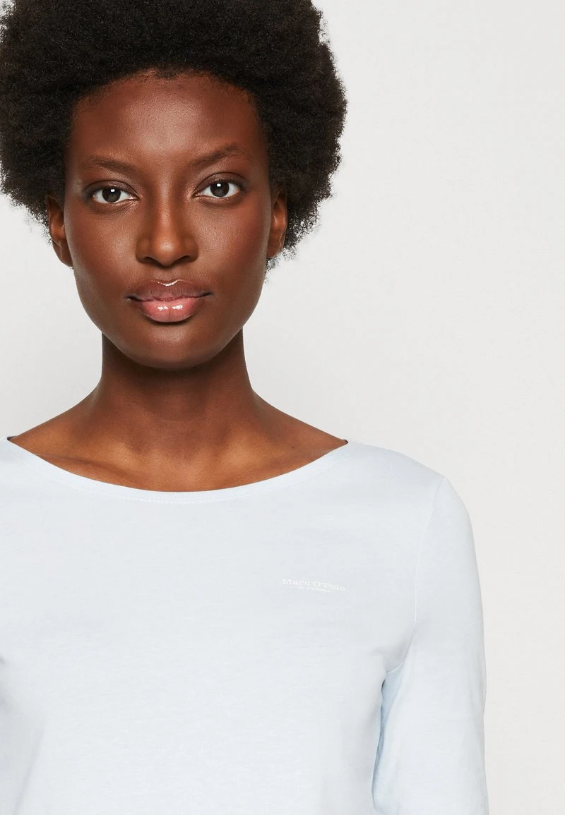 Marc O'Polo LONG SLEEVE ROUND NECK SOLID - Langarmshirt - Spring Sky 6 Marc O'Polo LONG SLEEVE ROUND NECK SOLID - Langarmshirt - Spring Sky – Bild 4