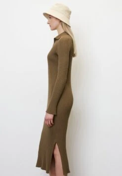 Marc O'Polo LONGSLEEVE POLO COLLAR - Etuikleid - Earthy Brown -Marc OPolo Geschaft fdf4ea2d09c24317af1f704a22543f3a